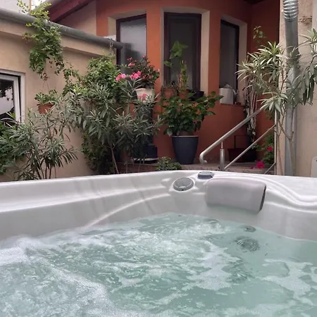 Nyíl Wellnes Apartamento